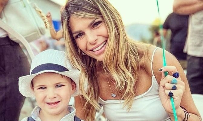 Νατάσσα Σκαφίδα: H ανάρτηση με τον Βαρδή junior και τον γιο του Γιαννιά στον Πόρο