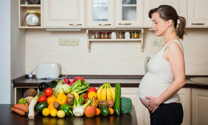 Υγιεινή διατροφή: Τα top 5 φρούτα και λαχανικά που οι έγκυες γυναίκες πρέπει να τρώνε