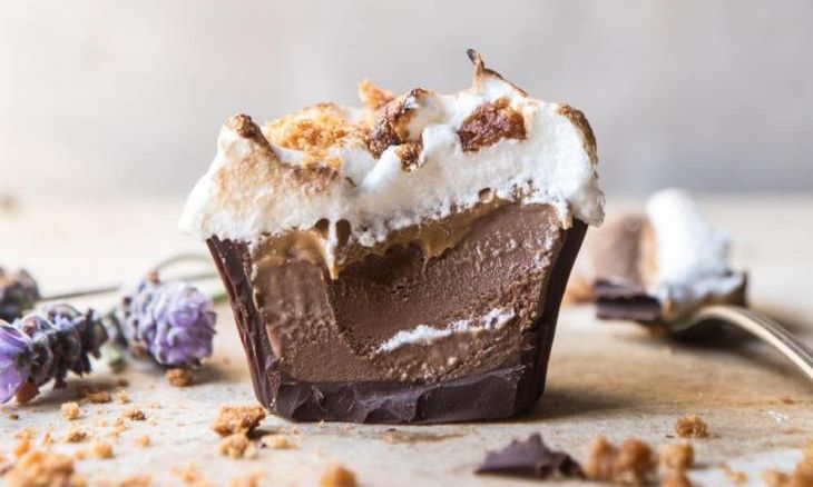Cupcakes γεμιστά με παγωτό