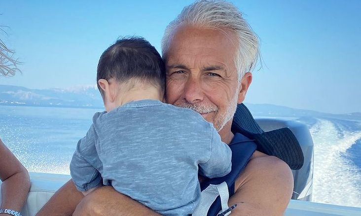 Χάρης Χριστόπουλος: Απολαυστική η φωτογραφία του γιου του εν ώρα φαγητού