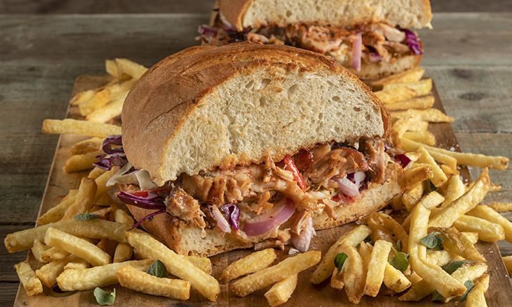 Σάντουιτς με καραμελωμένα χοιρινά ribs - Πώς θα τα φτιάξετε