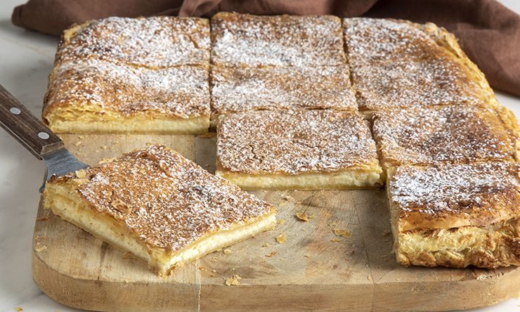Cheesecake σε σφολιάτα – Γρήγορο, νόστιμο και λαχταριστό γλυκό