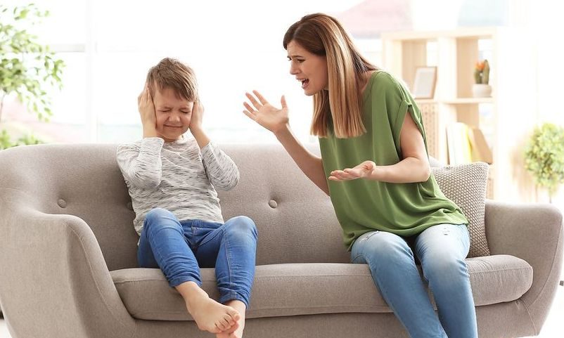 Τέσσερα πράγματα που πρέπει να κάνετε αν φωνάξετε στα παιδιά σας