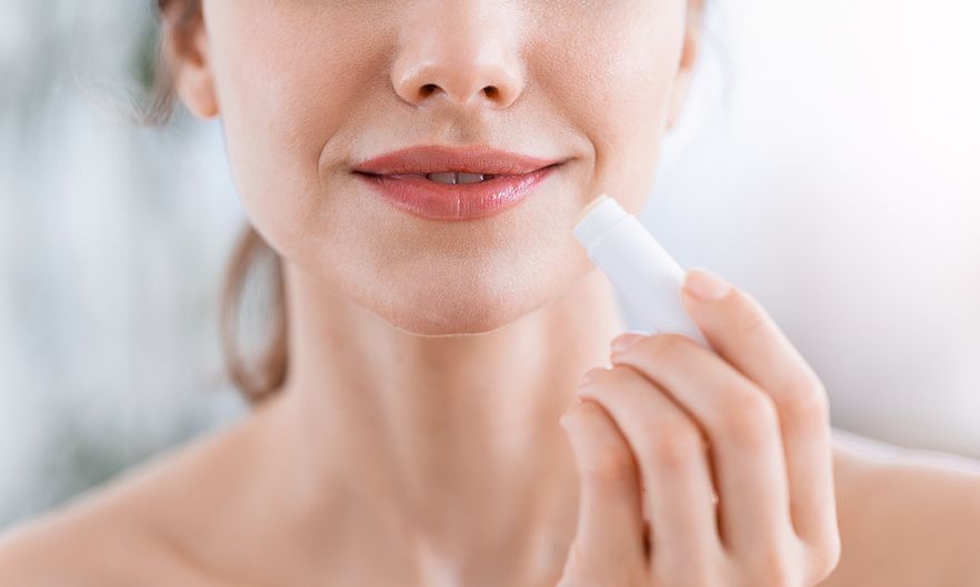 Φτιάξτε το δικό σας lip balm σε πέντε μόνο λεπτά