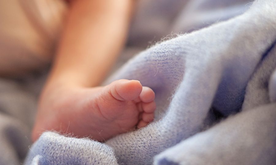 Πώς μπορείς να στηρίξεις τη φίλη σου που γέννησε πρόωρα