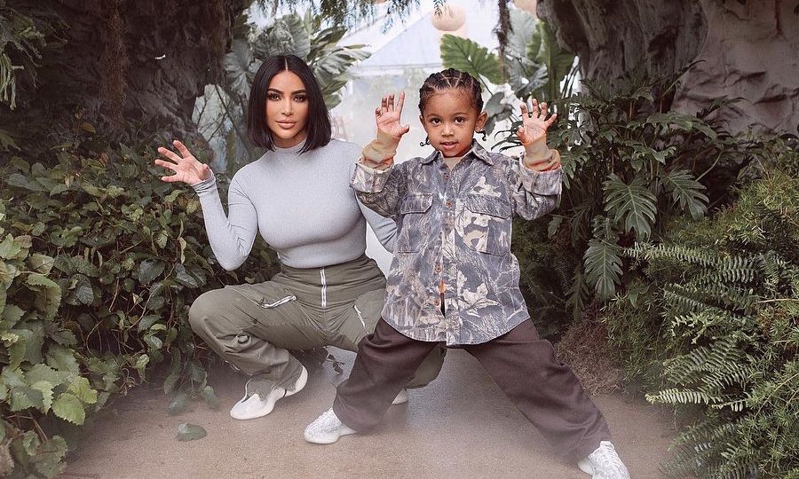 Saint West:Υπέροχες φώτο του γιου της Kim Kardashian που πρέπει να δεις - Είναι αξιολάτρευτος (pics)
