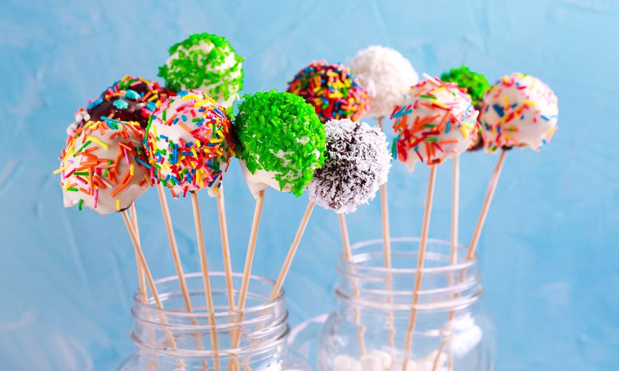 Φτιάξτε νόστιμα bread pops ένα νόστιμο και λαχταριστό γλυκακι από ψωμί (vid)