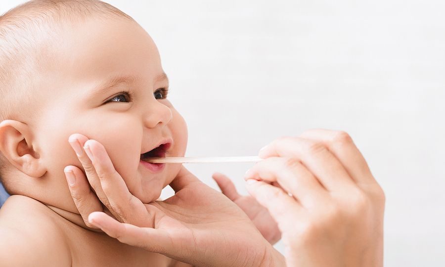Πώς να προετοιμάσετε το παιδί για την πρώτη του επίσκεψη στον οδοντίατρο