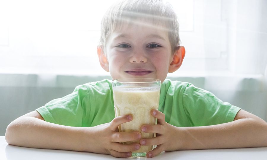Πασχαλινό smoothie με 4 υλικά που θα ξετρελάνει τα παιδιά (vid)