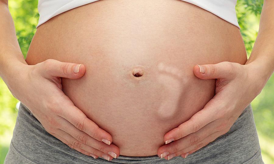 Με πόση δύναμη κλωτσάει το μωρό μέσα στη μήτρα;