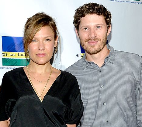 1444409211 kiele-sanchez-zach-gilford-467