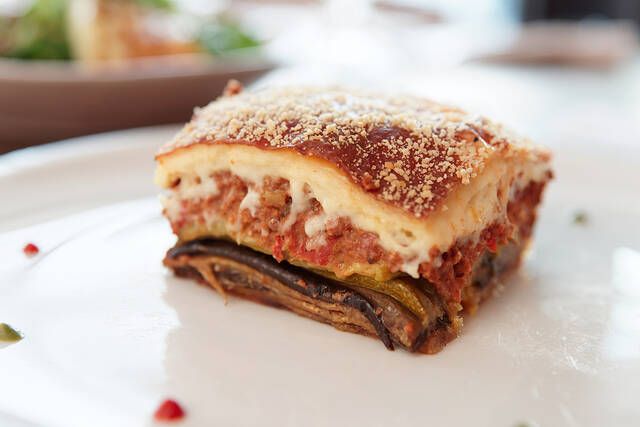 pos tha ftiaxo mousaka 4
