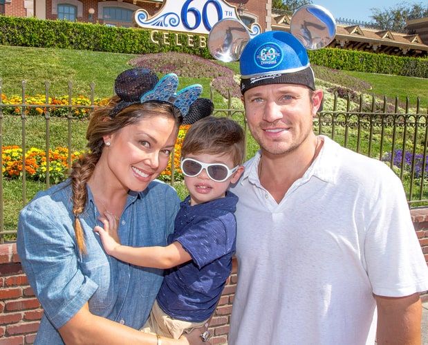 487340314 vanessa lachey camden nick lachey zoom 35a8b027 0ba3 4dfc a7ff 971e5e0573f4