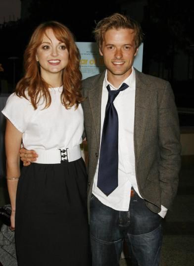 3 jayma mays and adam campbell E2 99 A1 13540986 392 536