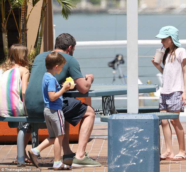 garner affleck 1