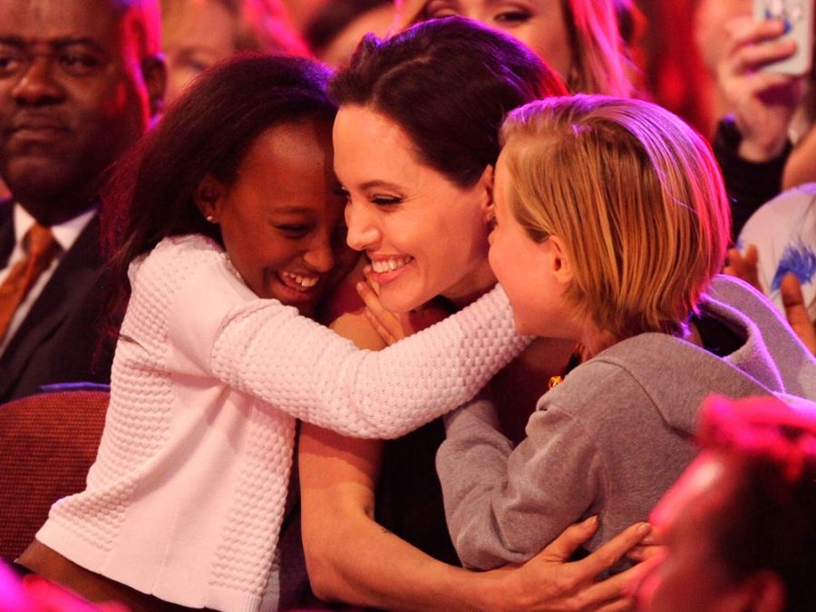 Angelina Jolie Kids Choice Awards L 1