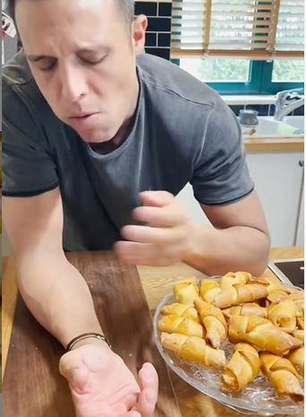 poumpouras tiropitakia 8