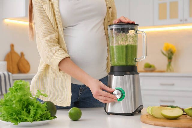 prasino smoothie egkymosyni