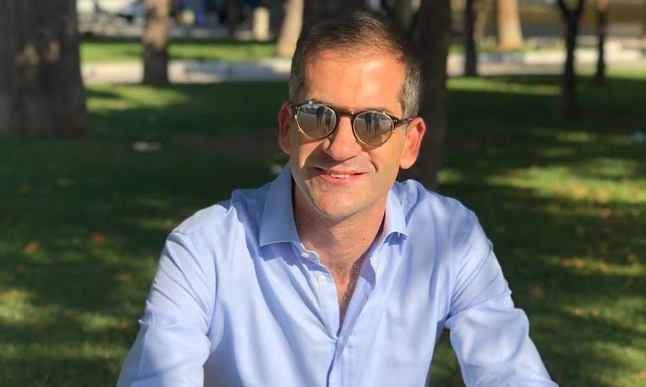 Κ. Μπακογιάννης: 30 χρόνια μετά τη δολοφονία του πατέρα του δημοσίευσε την πιο συγκλονιστική φώτο