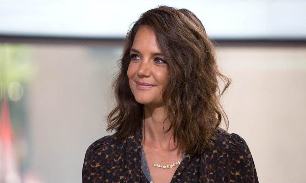 Θαρραλέα η Katie Holmes: Το νέο της κούρεμα λίγες σταρ θα το τολμούσαν (photos)